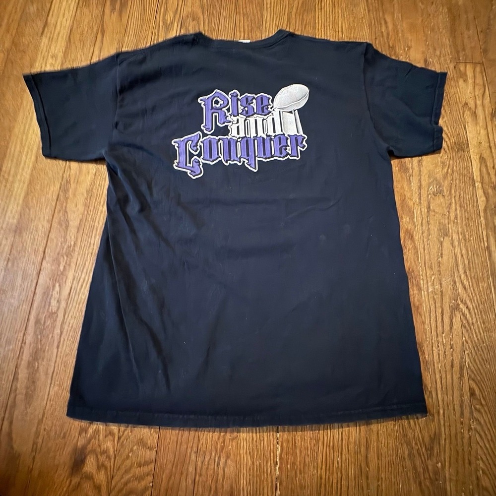 Baltimore Ravens Rise and Conquer Super Bowl XLVII 2013 T-Shirt Gildan L - Picture 2 of 3
